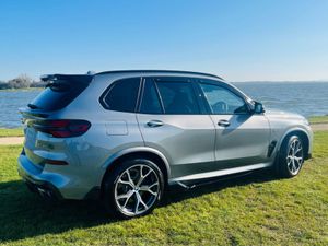 BMW X5 Xdrive50e M Sport Auto - Image 4