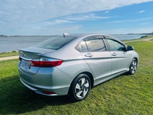 Honda Grace 1.5 Hybrid Auto - Image 4