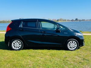 Honda Fit 1.5 Hybrid Fit With Alloys Clean Car - Image 3