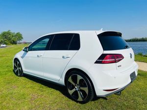 Volkswagen Golf 2.0 GTI DSG Massive Spec - Image 4
