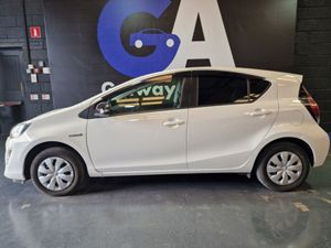 Toyota Aqua 1.5 Hybrid Rear Camera-android Auto-l - Image 4