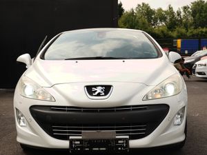 308 coupe 2010 white - Image 2