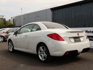 308 coupe 2010 white - Image 3