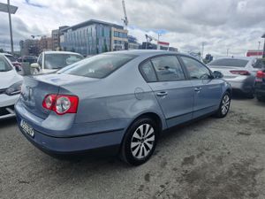 Volkswagen Passat 2010 - Image 3