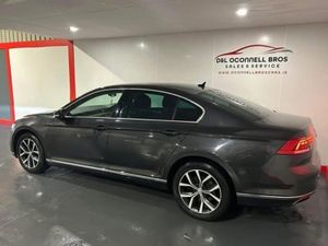 Volkswagen Passat ELEGANCE 2.0 TDI MANUAL 6SPEED F - Image 3