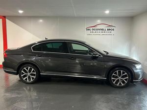 Volkswagen Passat ELEGANCE 2.0 TDI MANUAL 6SPEED F - Image 4
