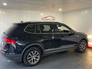 Volkswagen Tiguan Allspace A7 CL 2.0 TDI MANUAL 6S - Image 3