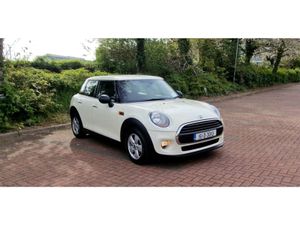 MINI HATCH Xs12 4DR Auto 205 ONE - Image 3