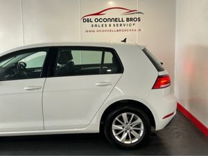 Volkswagen Golf TRENDLINE 1.6 TDI MANUAL 5SPEED 5D - Image 2