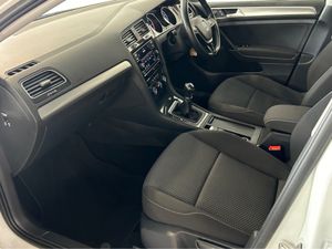 Volkswagen Golf TRENDLINE 1.6 TDI MANUAL 5SPEED 5D - Image 4