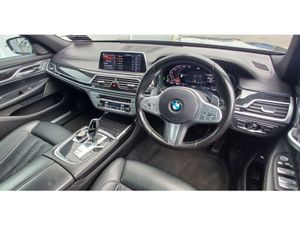 BMW 7 Series 730d M Sport Mhev 4DR Auto - Image 4