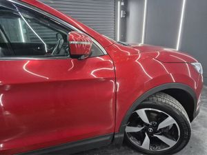 Nissan QASHQAI 1.5 SV Premium  17 4DR - Image 3