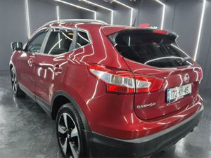 Nissan QASHQAI 1.5 SV Premium  17 4DR - Image 4