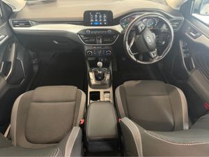 Ford Focus ZETEC 1.5 TDCI 125PS 6SPEED 5DR 4 - Image 3