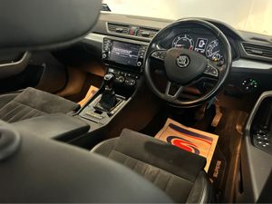 Skoda Superb 1.6 TDI SE TECHNOLOGY S- S-A 120PS 5D - Image 4