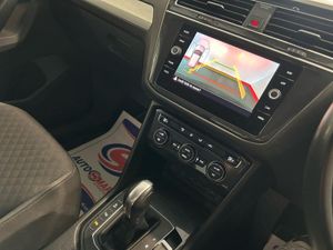 Volkswagen Tiguan CL 2.0 TDI D7F 150HP 5DR AUTO - Image 4