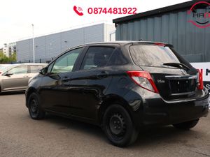 Toyota vitz 2013 black 0.99 L - Image 3