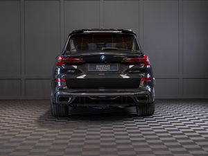232 BMW X5 X-Drive 50e M-Sport - Image 4