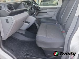 Volkswagen Transporter Huge Spec T6 2.0 TDI 150 B - Image 4