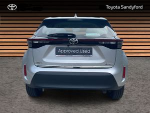 Toyota Yaris Cross HYBRID AUTOMATIC // REAR CAMERA - Image 4