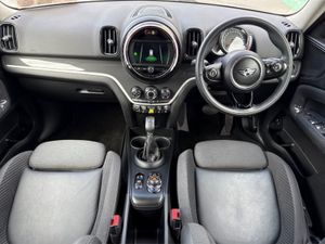 MINI Cooper Cooper Auto - Image 4