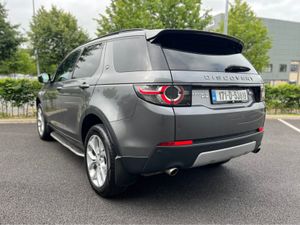 Land Rover Discovery Sport 2.0 TD4 HSE 7SEATS AUTO - Image 3