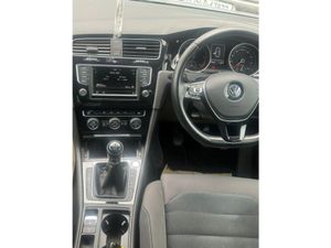 Volkswagen Golf Highline 1.6 TDI Manual 6speed FW - Image 3
