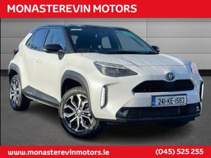 Toyota Yaris Cross Luna Sport 4DR Auto - Apple Ca - Image 3