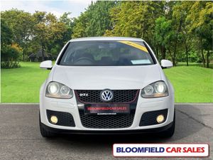 Volkswagen Golf 2.0 Gti  Manual // Extremely Low - Image 2