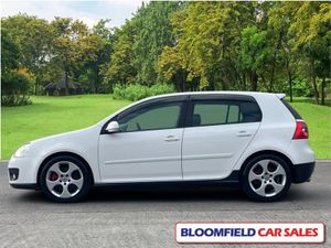 Volkswagen Golf 2.0 Gti  Manual // Extremely Low - Image 4