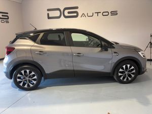 Renault Captur Limited Edition Special TCE 90 - Image 2