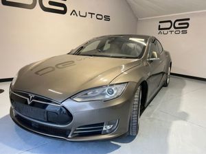 Tesla Model S 70D - ONE Owner- Free Charging AT T - Image 4