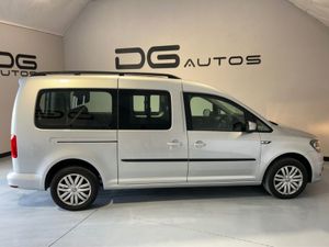 Volkswagen Caddy Maxi Life Maxi Life / 7 Seater / - Image 2