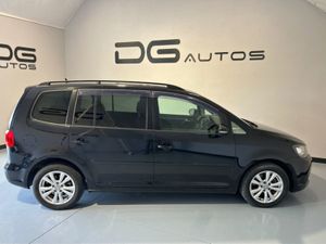 Volkswagen Touran Automatic / 7 Seater / Reverse - Image 2