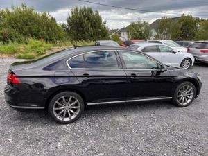 Volkswagen Passat 2.0 TDI Highline Premium Plus / - Image 4