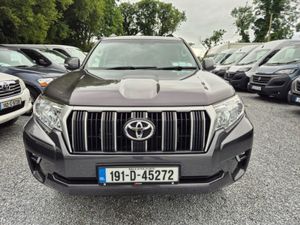 Toyota Landcruiser 2.8 Utility VX 5DR - Image 2
