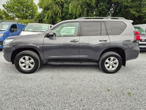 Toyota Landcruiser 2.8 Utility VX 5DR - Image 3