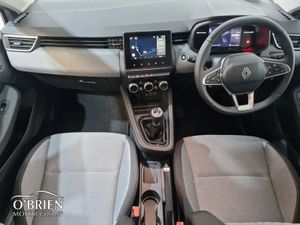 Renault Clio TCe 90 Dfull Evolution - Image 2