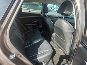 Hyundai Tucson Executive 5DR - Image 4