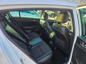 Kia Sportage EXS 5DR - Image 3
