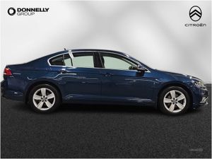 Volkswagen Passat 1.6 TDI SE 4dr DSG - Image 3