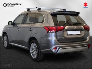 Mitsubishi Outlander 2.4 Phev Design 5dr Auto - Image 2