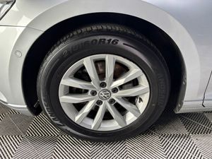 Volkswagen Passat CL 1.6 TDI D7F 120HP 4DR Auto - Image 2