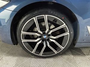 BMW 5 Series D Xdrive SE 5ssb 4DR Auto - Image 2