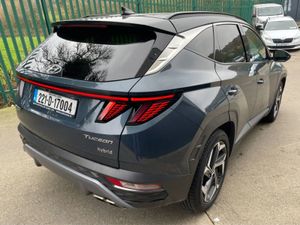 Hyundai Tucson Executive Plus 2tone HEV Auto Hybr - Image 4