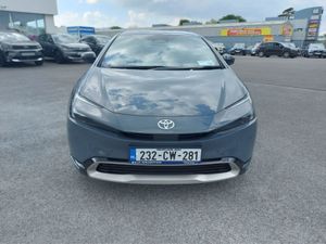 Toyota Prius Plug-in Hybrid - Image 3