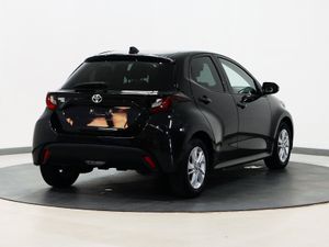*24* 2021 Toyota Yaris 1.0 luna - Image 4