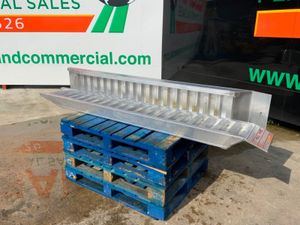 2.5mts ALUMINIUM LOADING RAMPS....6 TONNE...3755.. - Image 3