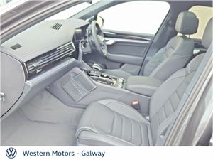 Volkswagen Touareg R Ehybrid  Fully Loaded  Facto - Image 4