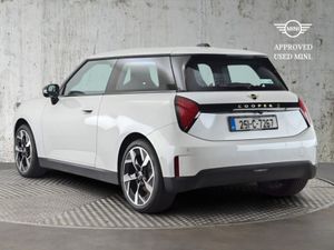 MINI HATCH Cooper SE - Image 2